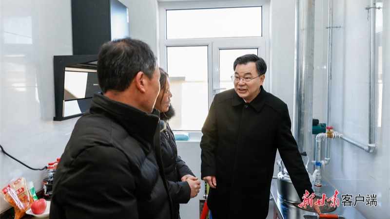 胡昌升在榆中縣調(diào)研災(zāi)后恢復(fù)重建工作時(shí)強(qiáng)調(diào)從細(xì)節(jié)入手抓服務(wù)保障確保群眾溫暖過(guò)冬安心過(guò)節(jié)